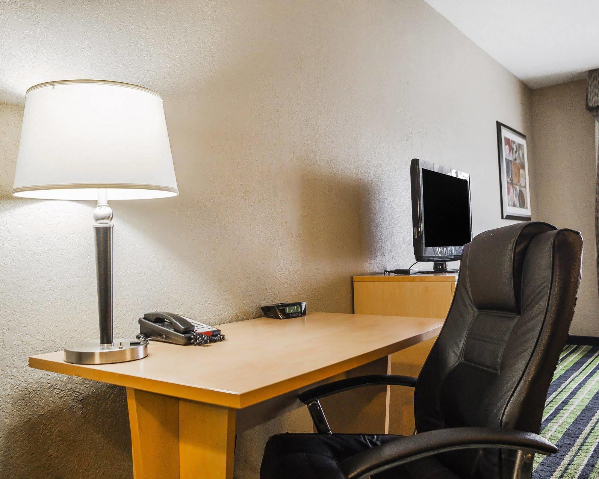 Comfort Inn Kansas City / Airport Luaran gambar