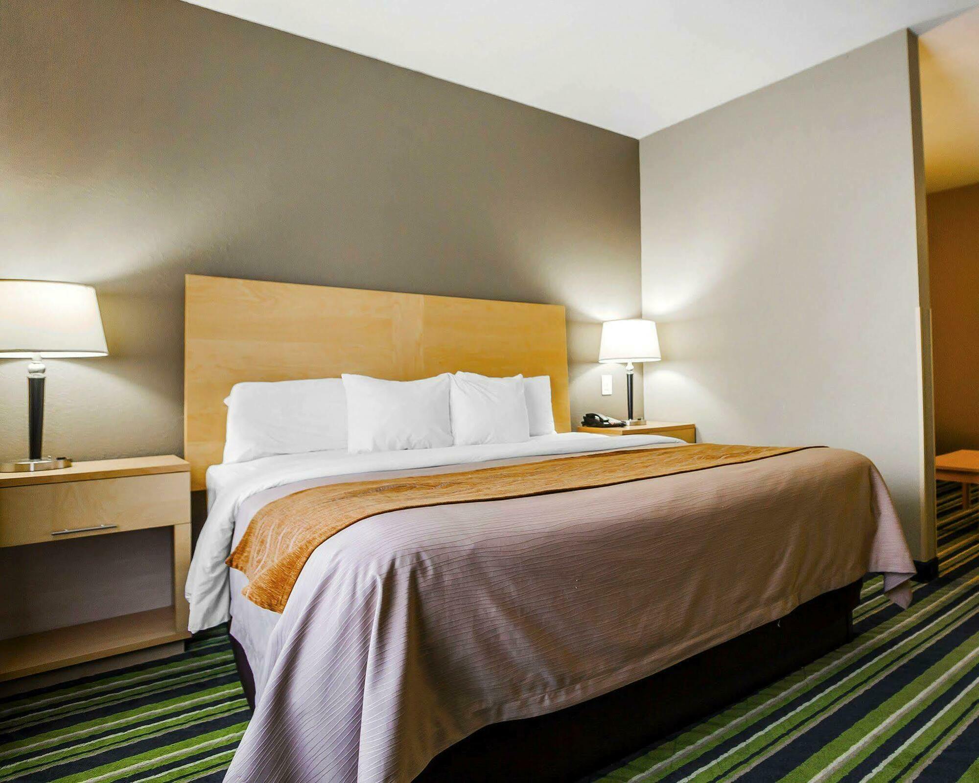 Comfort Inn Kansas City / Airport Luaran gambar