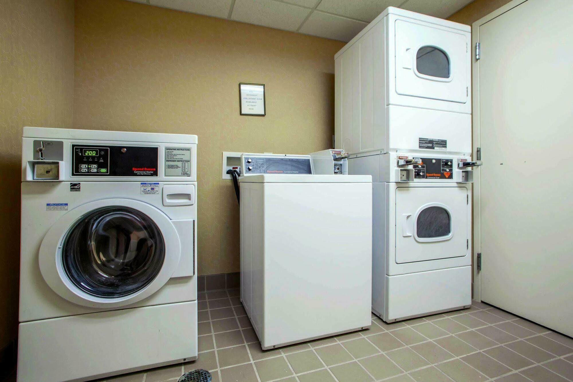 Comfort Inn Kansas City / Airport Luaran gambar